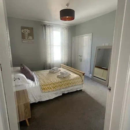 Three Storey Clifton Town House Prázdninový dům