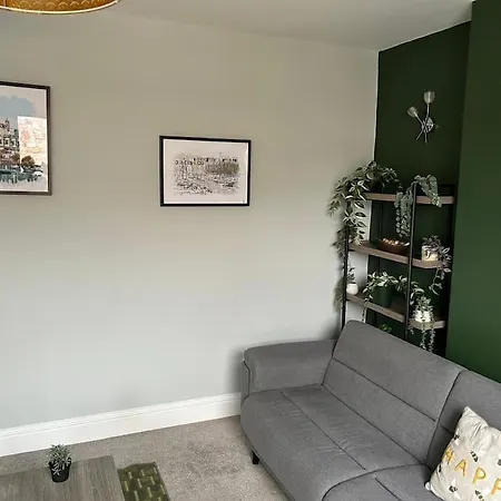 Three Storey Clifton Town House *