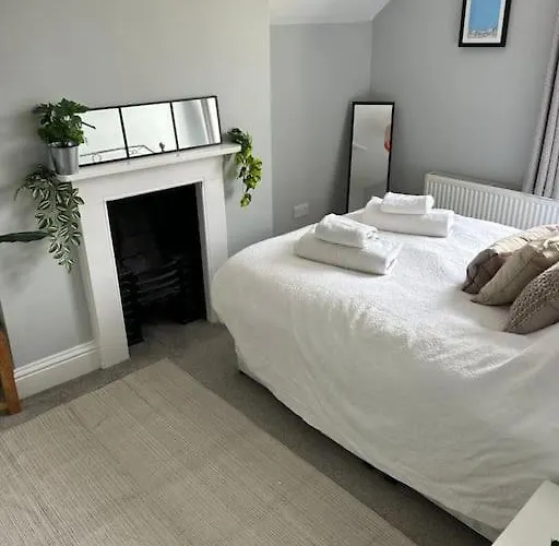 Three Storey Clifton Town House * Бристоль