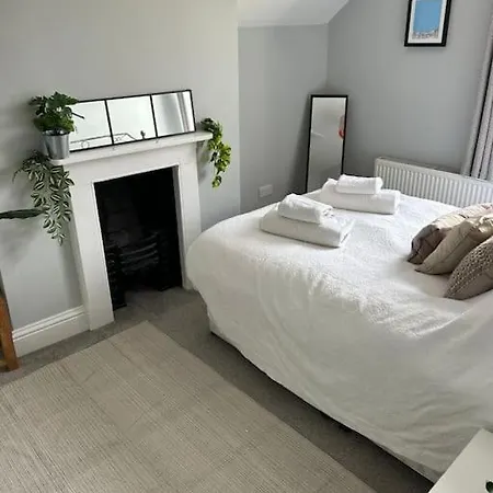Three Storey Clifton Town House * Бристоль