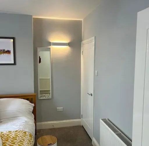 Three Storey Clifton Town House * Bristol